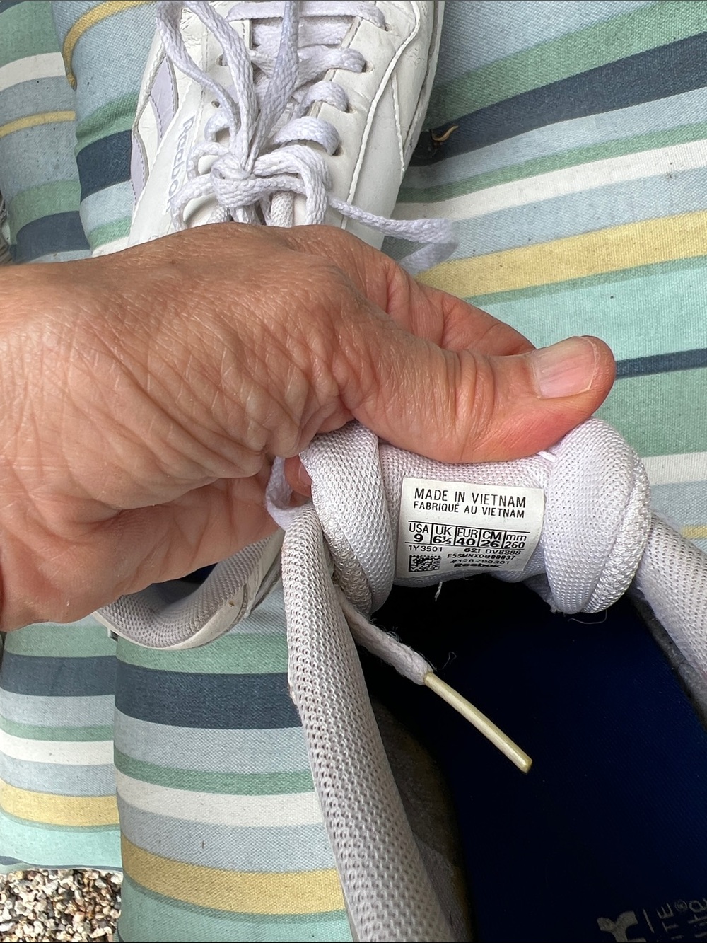 Rebook Vegan Leather Sneakers - Classic Low Top - Picture 6 of 8